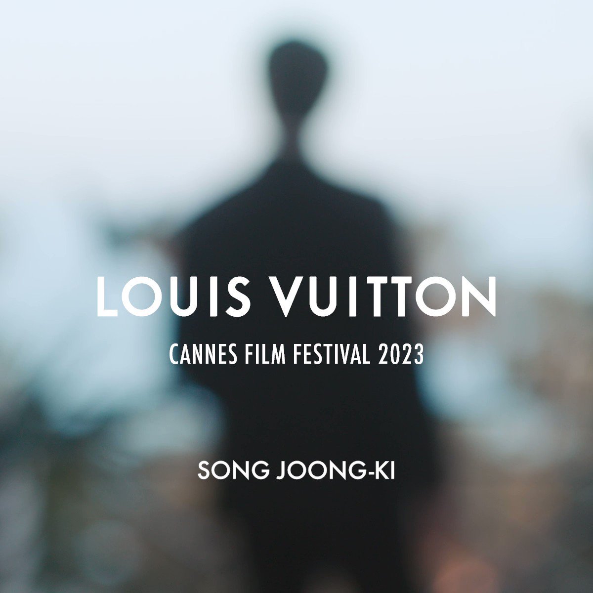 Cannes Film Festival 2023. House Ambassador Song Joongki gets ready for the 76th edition red carpet in a timeless black single-breasted suit jacket and cigarette trousers which he paired with Chelsea boots. #SongJoongki #LouisVuitton #Cannes2023