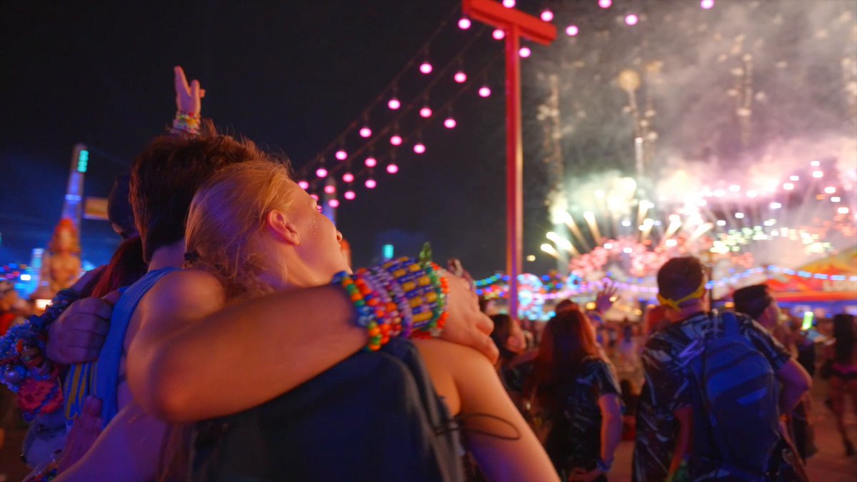 Can't believe it's been a week since these mesmerizing moments were shared together.💭🎇🤗 Tag your rave crew if you're already mentally preparing for #EDCLV2024!🤩 Don't sleep on 2024 Passes! → 🎫