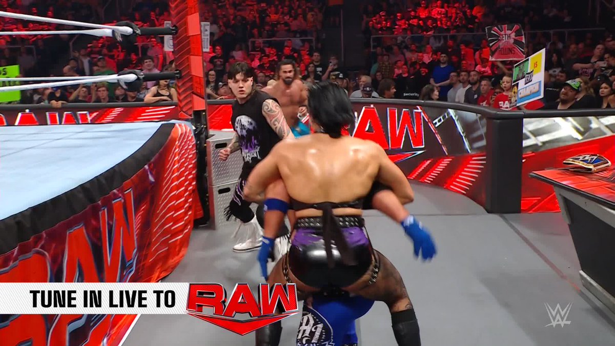 They're OUTTA HERE! #WWERaw