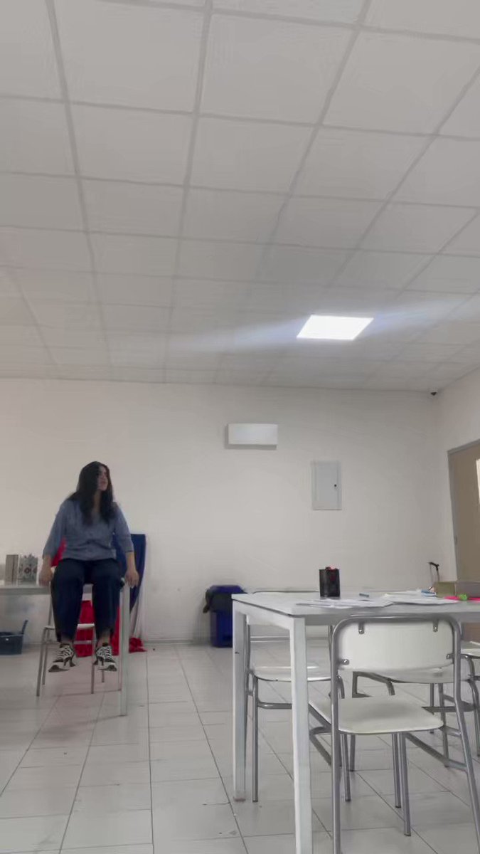 بەڵێ بە مەبەست لێی تێک یام😅