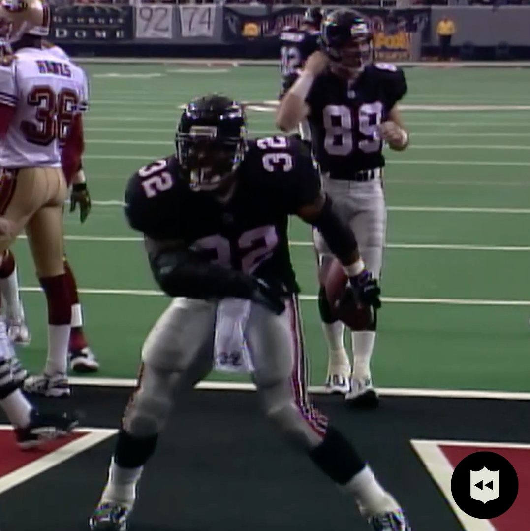Jamal Anderson had ATL rocking with the Dirty Bird celebration 🔥 jamthedirtybird | Atlanta Falcons
