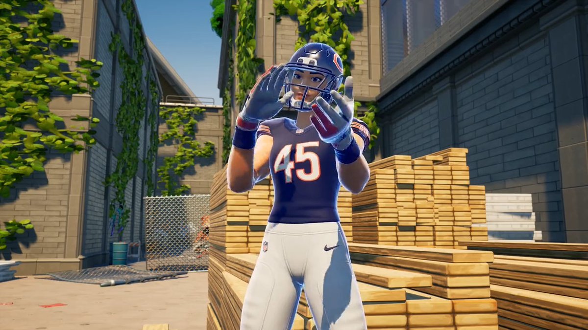 #DaBears are comin' to FortniteGame! Drop in to the all new Bears-themed map with island code 2685-2461-5614
