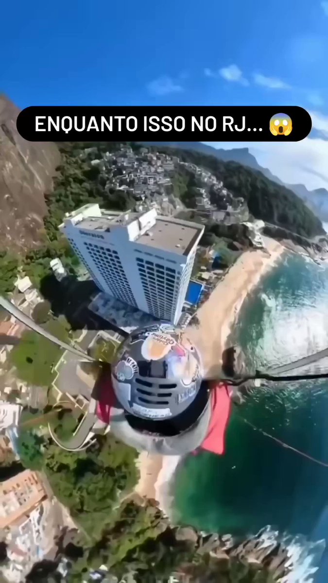 🚨VEJA: Mais um dia normal no Rio de Janeiro. Loucura ou talento? Assista até o final.
