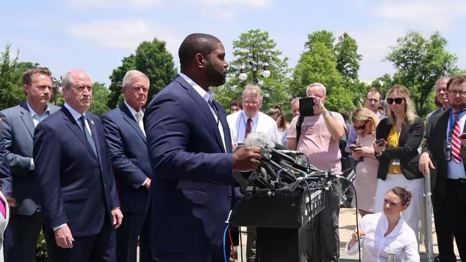 To my Republican colleagues: DO NOT vote for this deal. Your constituents will ask you why you voted to keep ALL of Biden's policies intact while all you did was raise the debt ceiling. They'll ask why you didn't STAND UP &amp; DEMAND renegotiation. Now is the time to weigh in.