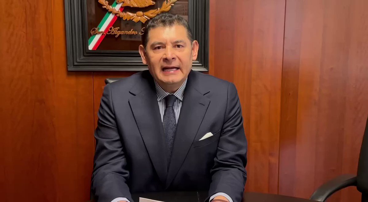 Pertenezco a Morena, un partido defensor de los derechos de todas y todos. La Constitución Mexicana deja claro que los derechos humanos son para todas las personas, sin reservas. Como sociedad debemos estar más conscientes de lo que significa la diversidad y lo que viven las personas con discriminación. Estamos en contra de la violencia homofóbica, de género y étnica. Mario Delgado Citlalli Hernández Mora Donají Alba