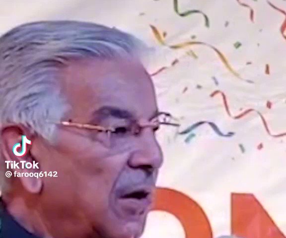 بقول خواجہ آصف کے ۔۔۔۔۔۔ پاکستان میں ہزاروں کنال پے گالف کلب بنے ہوئے ہیں جہاں پاکستان کی اشرافیہ کھانا کھانے گپے مارنے جاتی ہے ۔۔۔۔اگر ان میں سے دو کلب بھی بیچ دیں تو پاکستان کا قرضہ آدھا کم ہو جائے گا ۔۔۔۔۔ تو Khawaja M. Asif کب بیچ رہے ہیں گالف کلب ؟؟؟؟؟؟