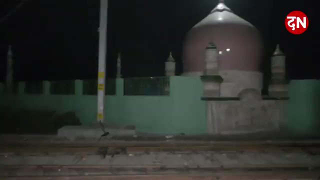 हल्द्वानी में रेलवे ट्रैक के किनारे एक दरगाह, एक मस्जिद और तीन मजार बना दी गई।