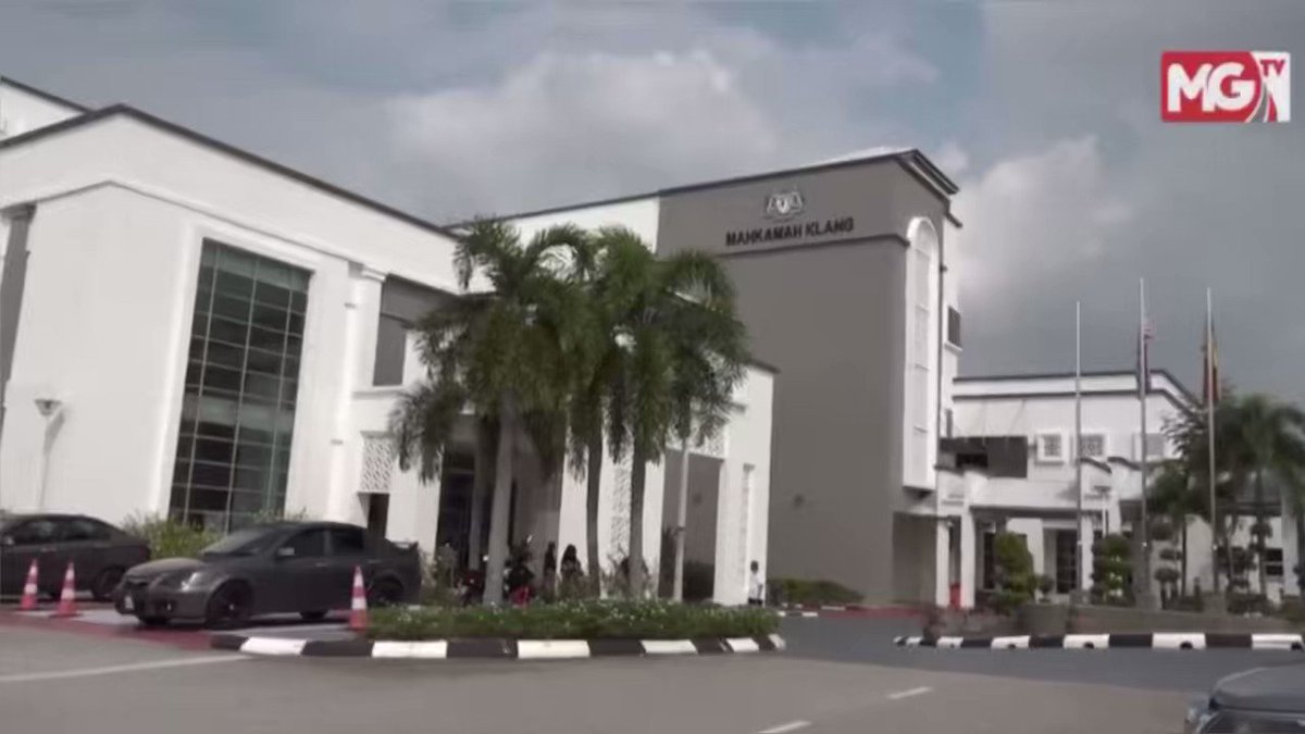 2. Seorang suri rumah berdepan hukuman penjara 105 tahun dan enam sebatan atas empat pertuduhan termasuk amang seksual fizikal terhadap dua anak lelakinya berusia 14 dan 12 tahun serta membuat rakaman video pornografi kanak-kanak tahun lalu.