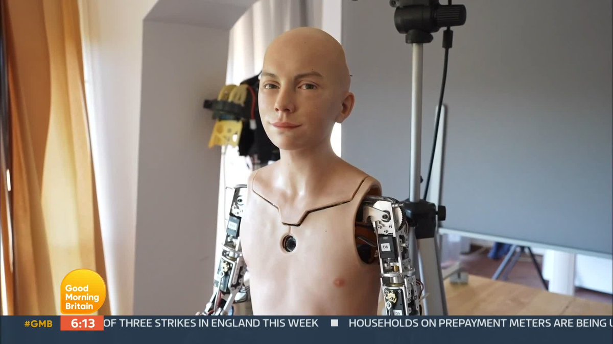 Artificial intelligence could lead to the extinction of humanity, according to a group of leading technology experts. Noel Phillips reports