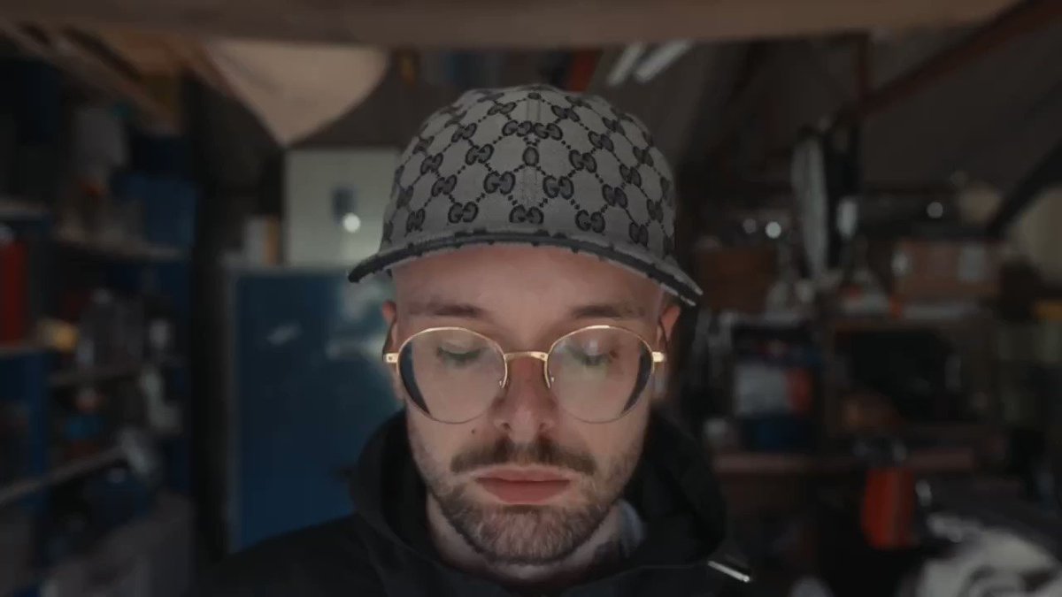 précommande disponible