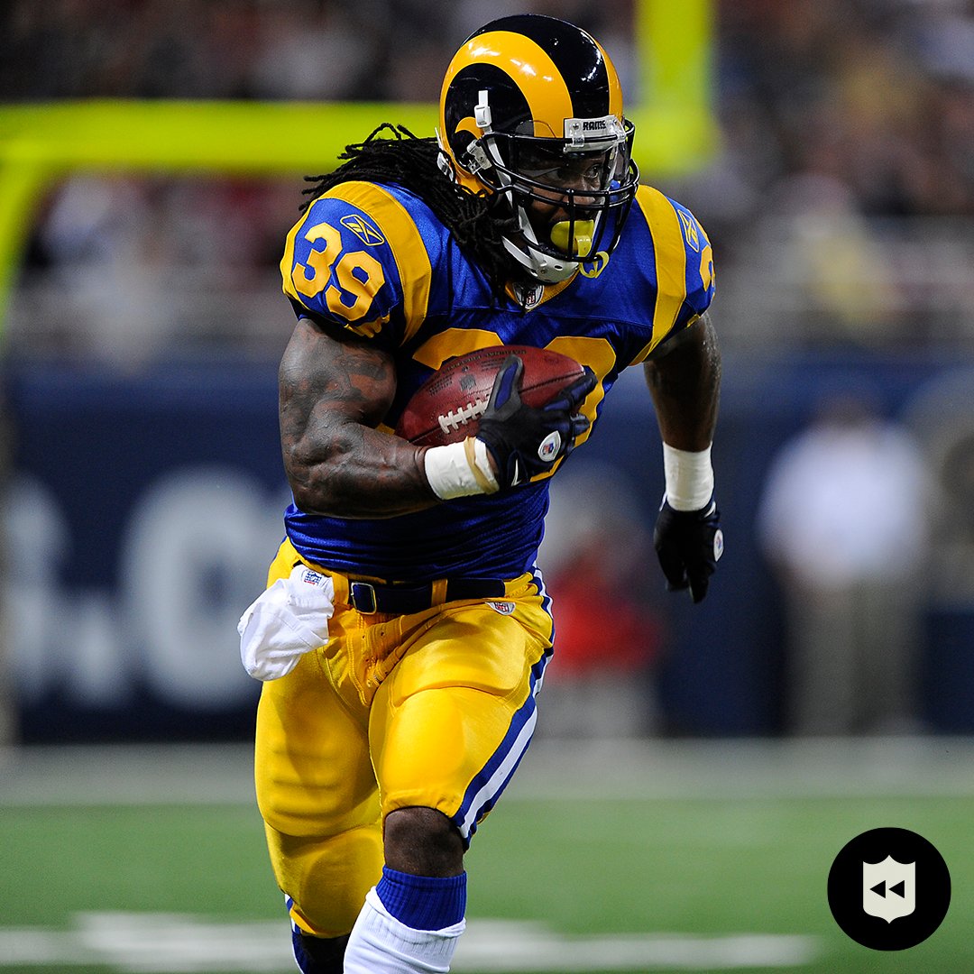 Real ones remember Steven Jackson 😤 (via NFL Legacy)