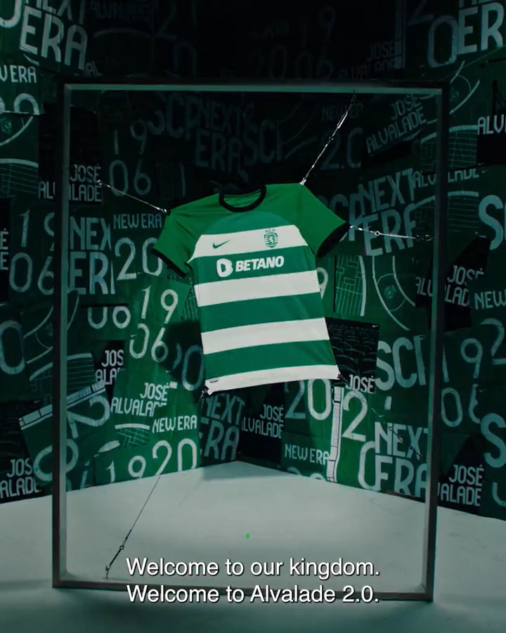 ⚪🟢 𝗡𝗘𝗪 𝗘𝗥𝗔 𝟮.𝟬 🟢⚪ Inspirada nos 20 anos de história do Estádio José Alvalade e que une todos os Sportinguistas numa só paixão, lançamos a nova pele do Leão para 2023/2024 👉 #SportingCP