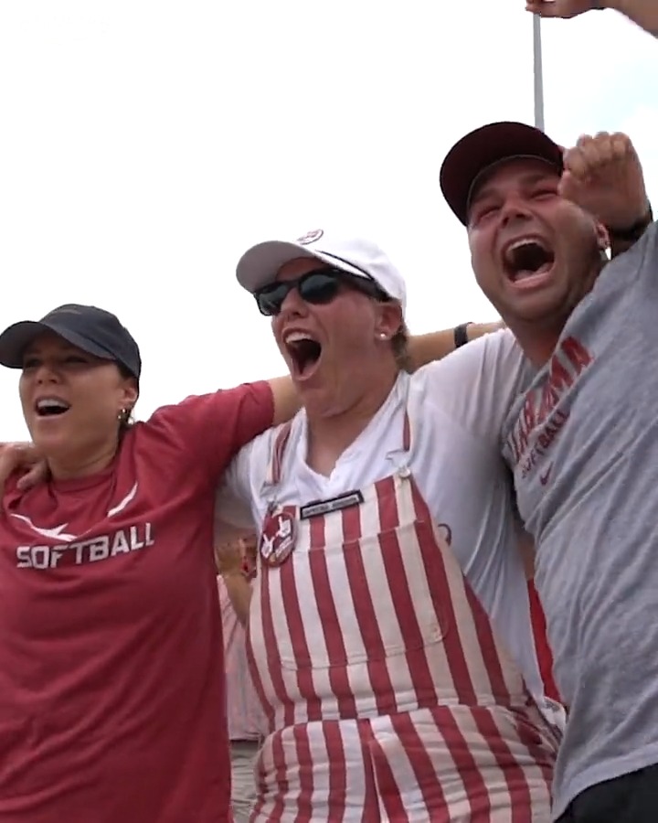 We are HERE for this energy!! 😆 #WCWS x Alabama Softball