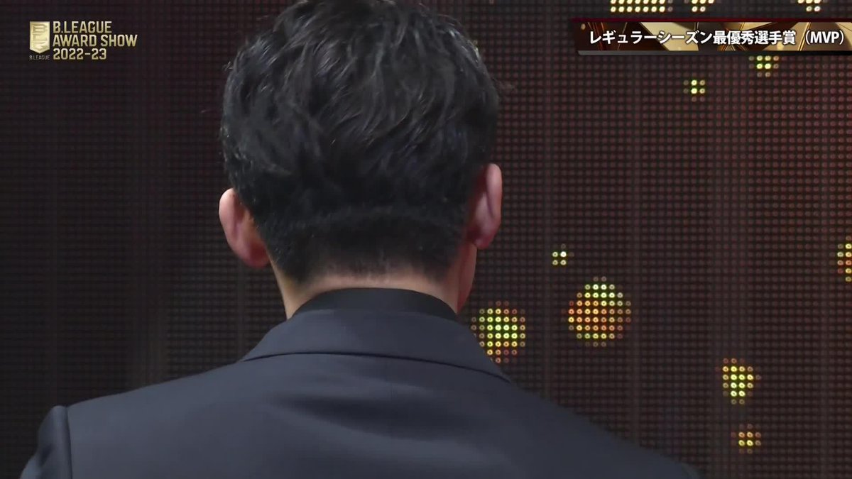 【B.LEAGUE AWARD SHOW 2022-23】 チームメイト、恩師、そしてお祖母さまからのメッセージに #河村勇輝 選手の目には涙が。 河村選手、レギュラーシーズン最優秀選手賞おめでとうございます！ 📡B.LEAGUE公式YouTubeで配信中 #ビーコル #Bリーグアワード