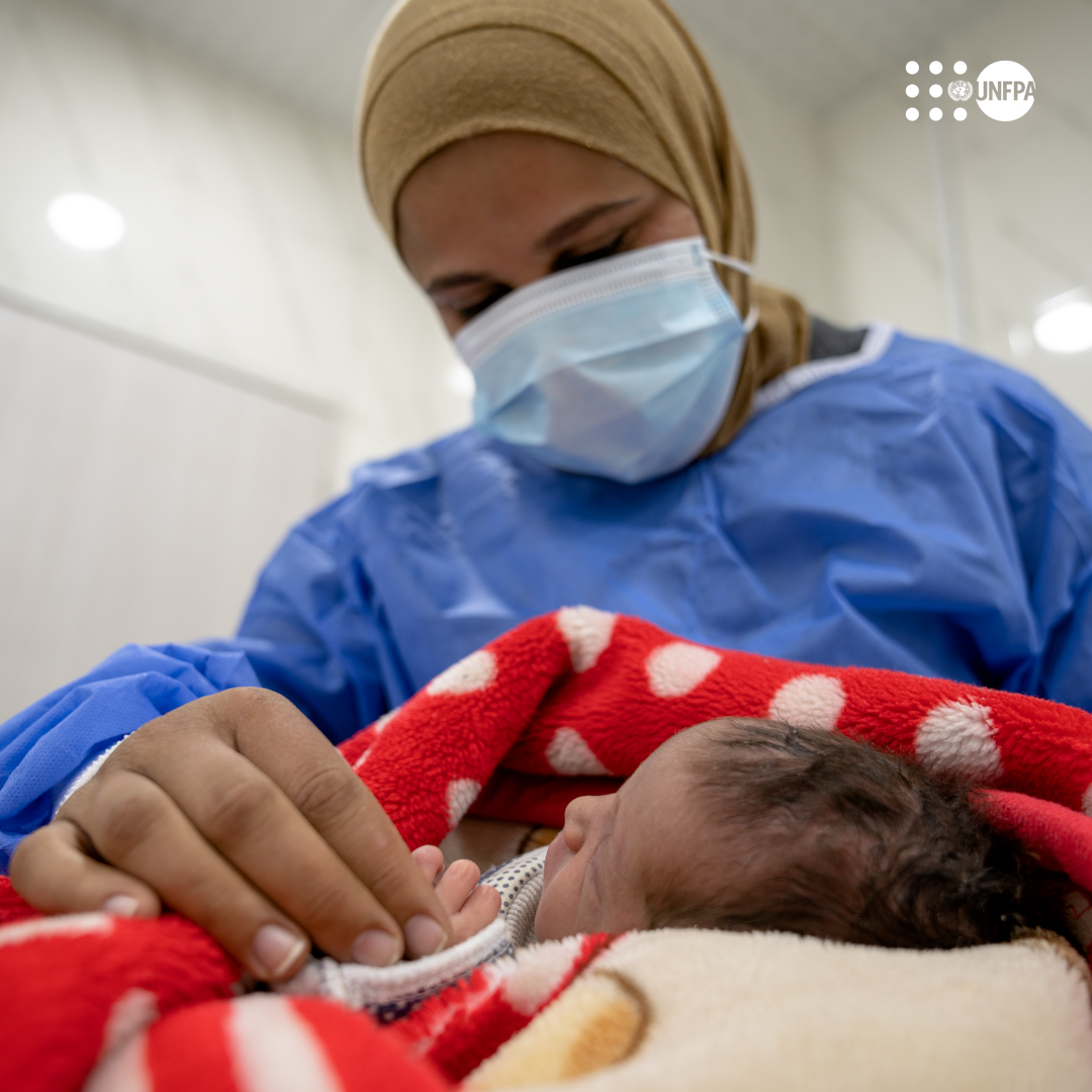 Maternity hospitals in Syria are under immense strain after February’s devastating earthquakes. See how UNFPA -supported midwives are helping women & girls by providing essential reproductive & newborn health services.