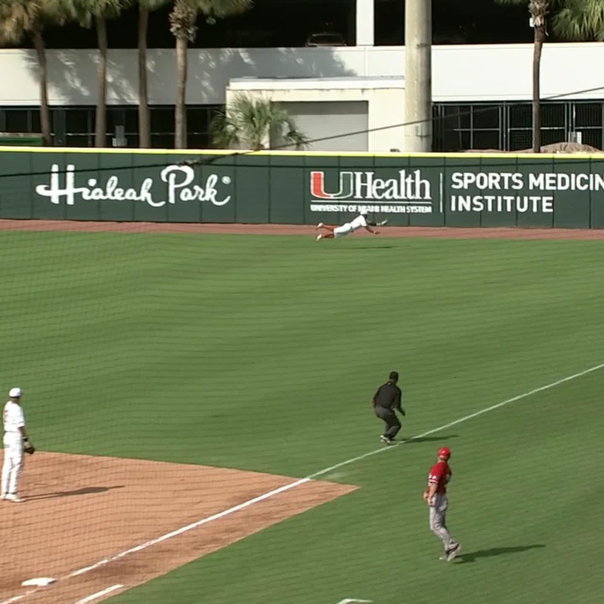 He went full Superman on this diving catch 😳 Texas Baseball
