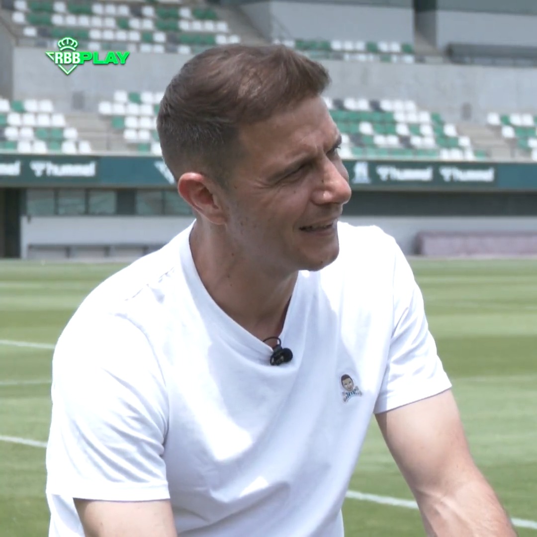 ©🗣🥲 @joaquinarte: "Estoy feliz de todo lo que ha significado el #RealBetis en mi vida"