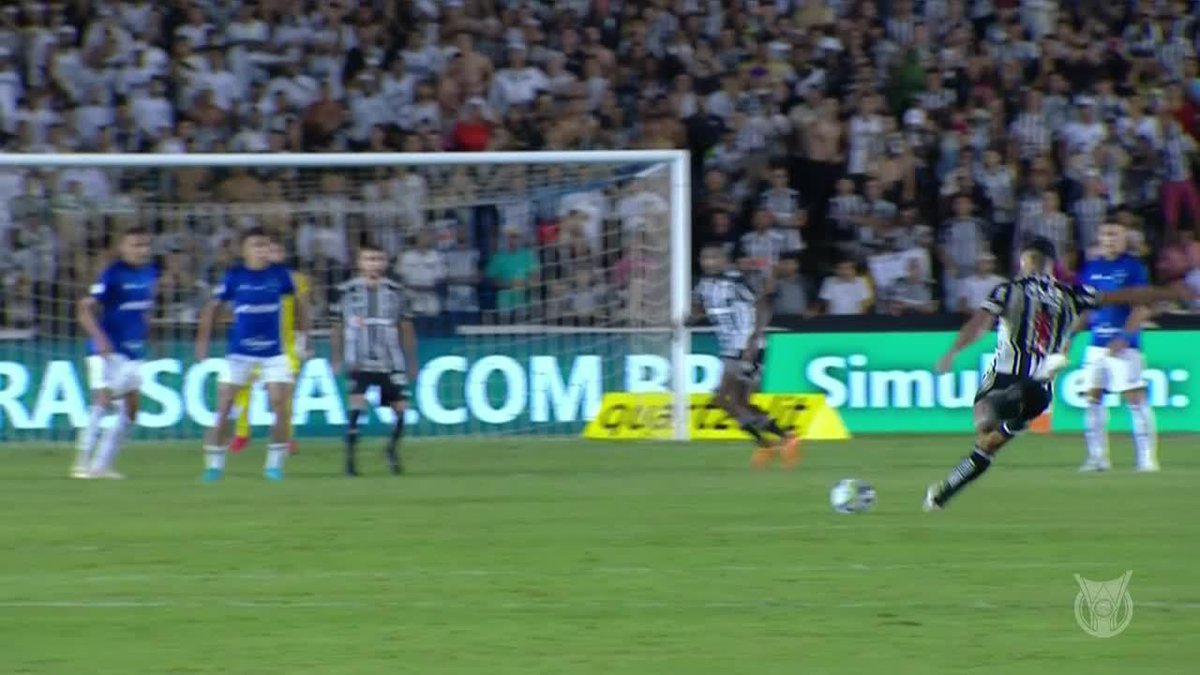 HULK, STOP THAT! 😳 An audacious free kick from the Brazilian. 💥