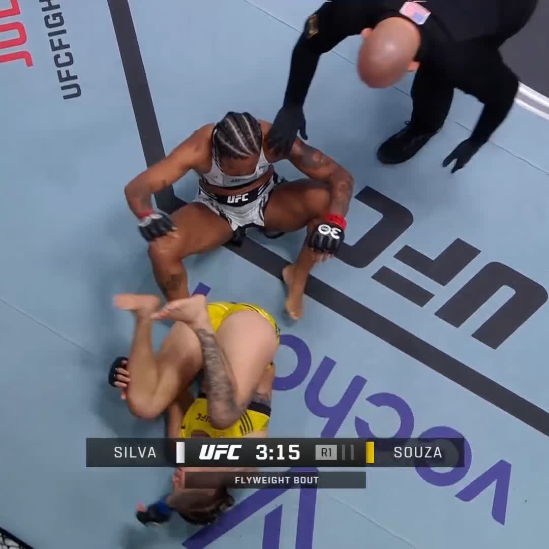 OUCH 😱 Karine Killer UFC just locked up a painful looking submission! #UFCVegas74