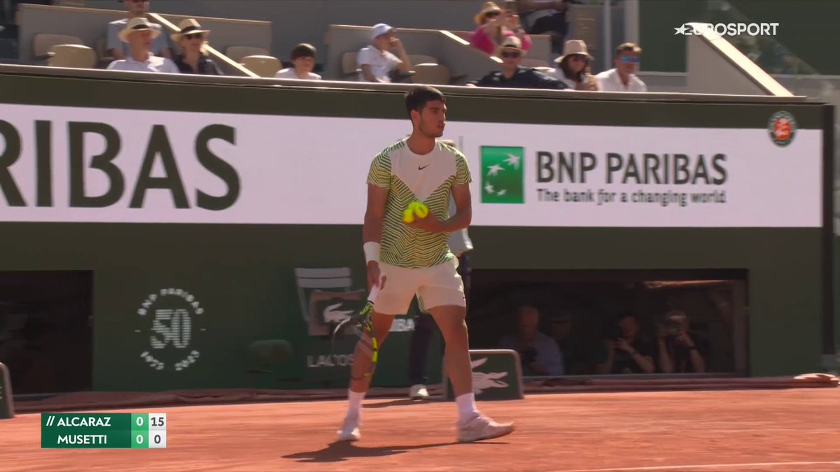 🎾 Es la hora de Carlos Alcaraz 🇪🇸 El español, a por los cuartos de final ante 𝗟𝗼𝗿𝗲𝗻𝘇𝗼 𝗠𝘂𝘀𝗲𝘁𝘁𝗶 Con Fernando Ruiz y Alex Corretja en #E1 y en la APP #RolandGarros | #RGEurosport
