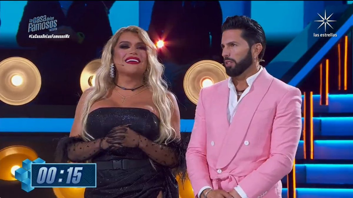 ¿Me estás diciendo que el alma de la fiesta prefirió quedarse sin fiesta con tal de no compartir cama? 😱 #LaCasaDeLosFamososMx Acompáñanos #ConLasEstrellas Poncho De Nigris Wendy Guevara