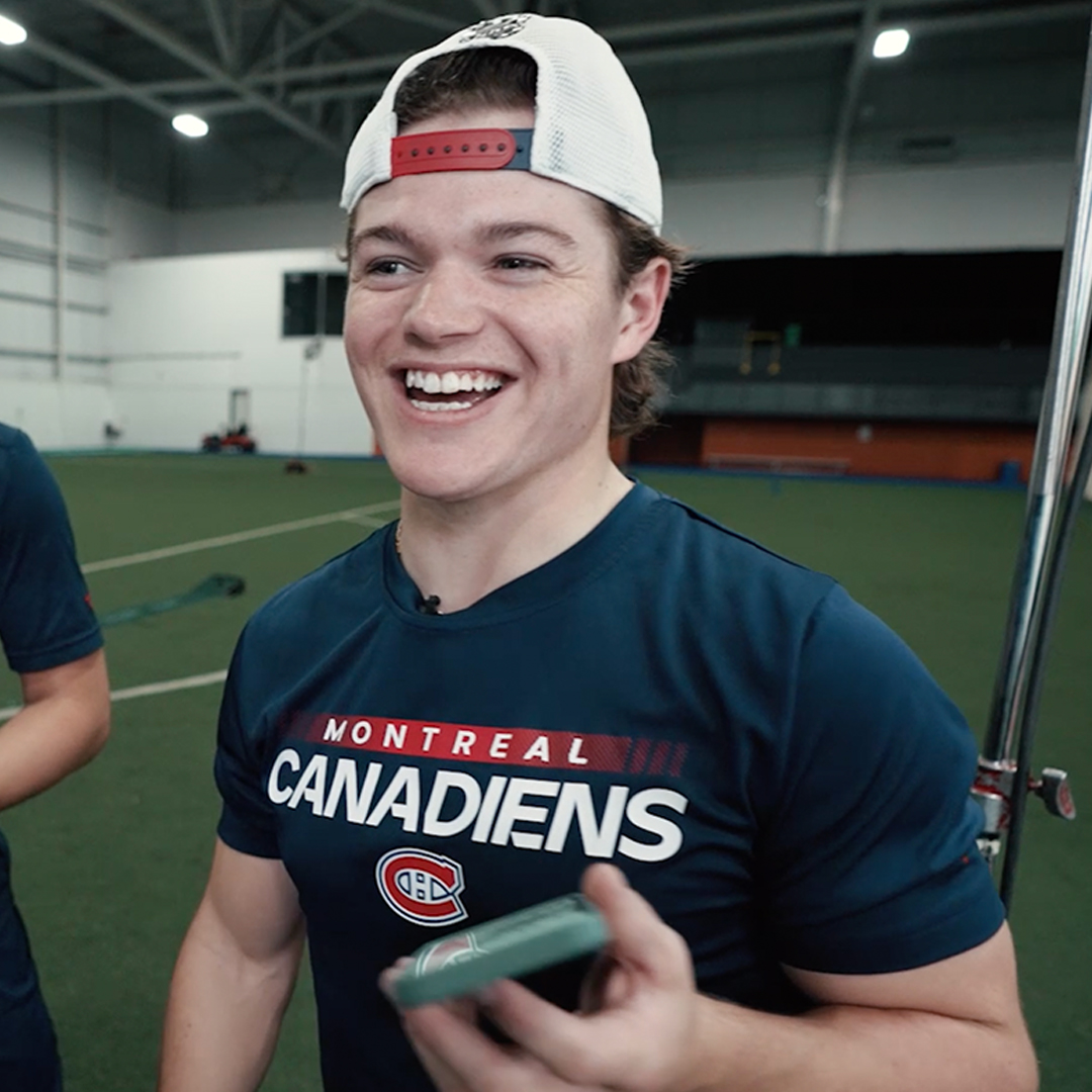 COMMENT ON SE SENT??? (Maintenant que Cole a signé, on se demande bien à quoi vont ressembler les réponses) HOW ARE WE FEELING??? (Genuinely curious what the replies will be now that "EXTEND COLE" is taken) #GoHabsGo