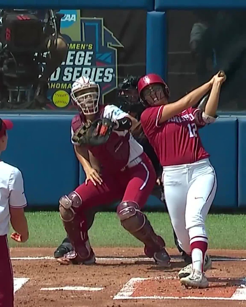 TWO-RUN SHOT TO GIVE STANFORD THE EARLY LEAD‼️