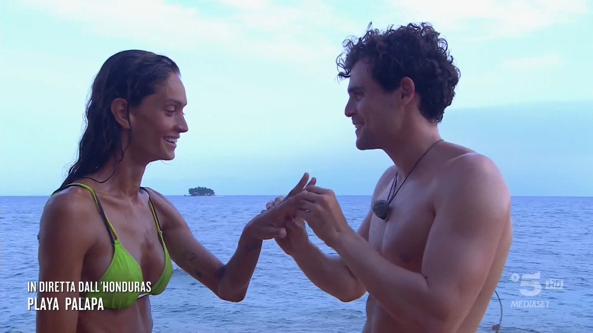 Ilary:" Una parola poca, due sono troppe" ✈️ #Isola