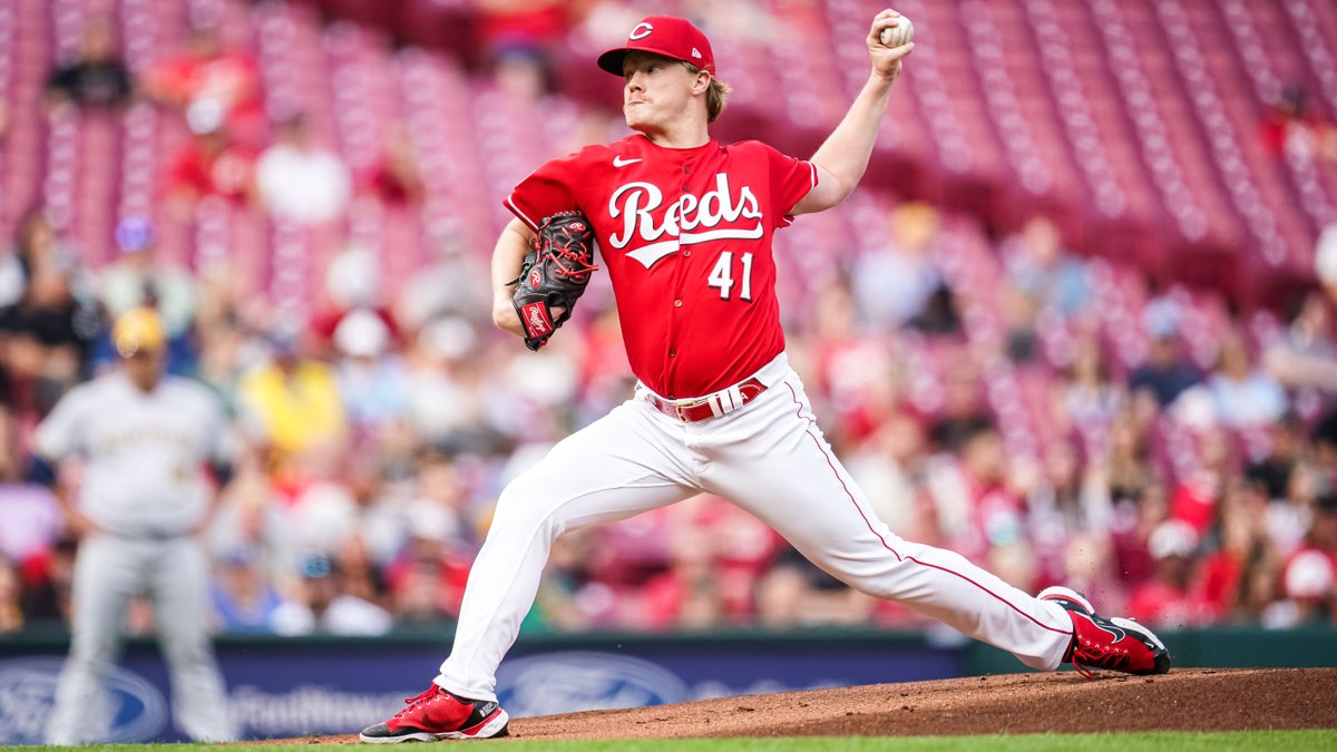 First big league K for the lefty. Congrats, Andrew Abbott‼️