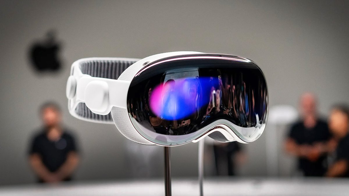 We got a first look at Apple’s new Vision Pro headset at #WWDC23