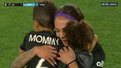 I'm not crying, you're crying, WE ARE ALL CRYING. THIS MOMENT Sydney Leroux 😭 💗