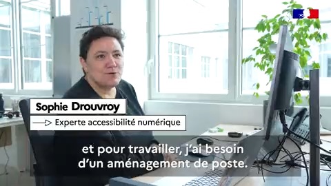 Comment organiser une visioconférence accessible aux personnes en situation de #handicap auditif ou visuel ? Voici des conseils simples à appliquer et outils complémentaires présentés par Sophie et Sélim. Pour consulter la retranscription de la vidéo 👉