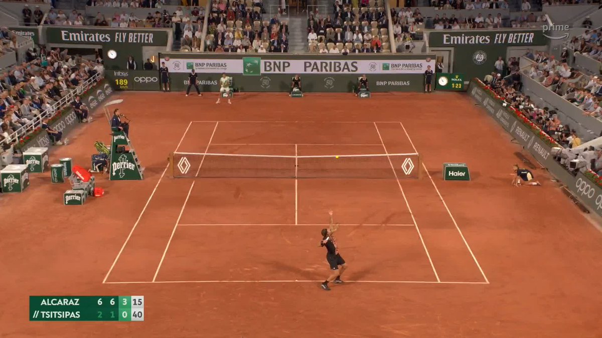 Le coup droit de BÛCHERON envoyé par Carlos Alcaraz. 🤯🇪🇦 "Disqualification pour jeu dangereux" 😭 #RolandGarros