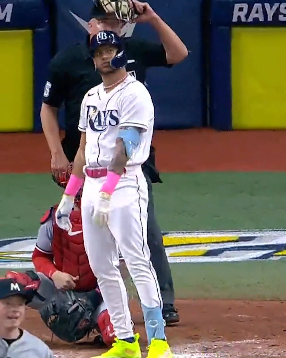 Siri, play me out. (MLB x Sport Clips Haircuts)