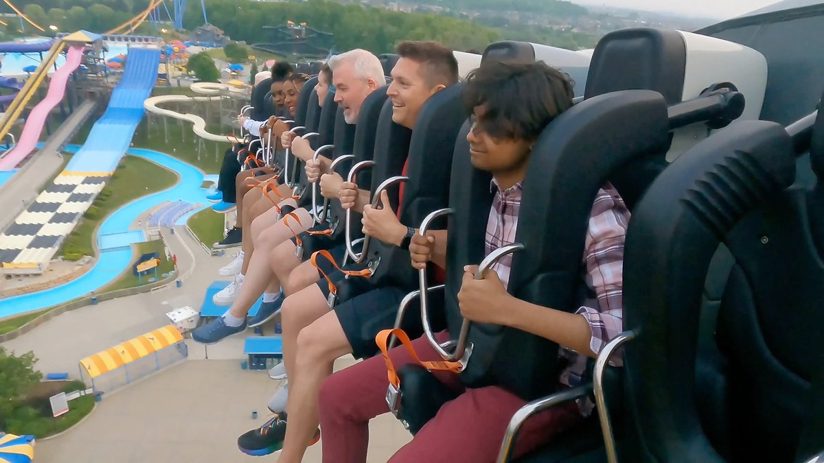 🌪️TUNDRA TWISTER IS NOW OPEN!🌪️ It’s time to twist, spin and twirl 360-degrees at heights of 47 metres! Claim your seat on the most unique thrill machine and prepare yourself for a ride like no other!