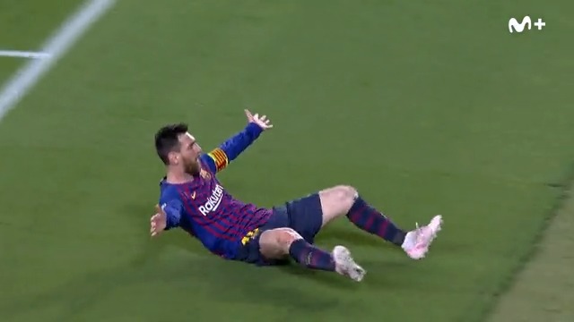 'Y aunque no vuelvas, te voy a querer siempre. Porque siempre nos quedará recordar, Leo Messi' . #LaCasadelFútbol