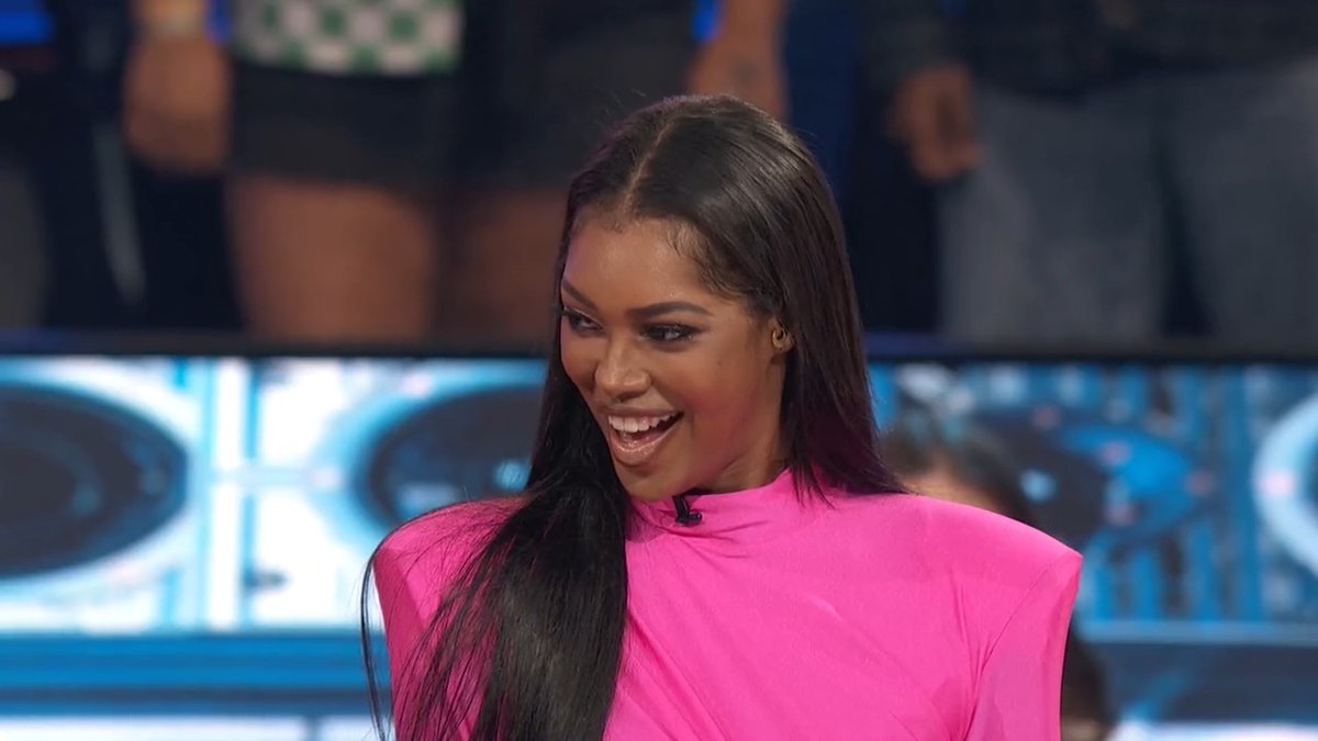 There will be NO disrespecting women on Jessica White's watch! 😤 #WildNOut