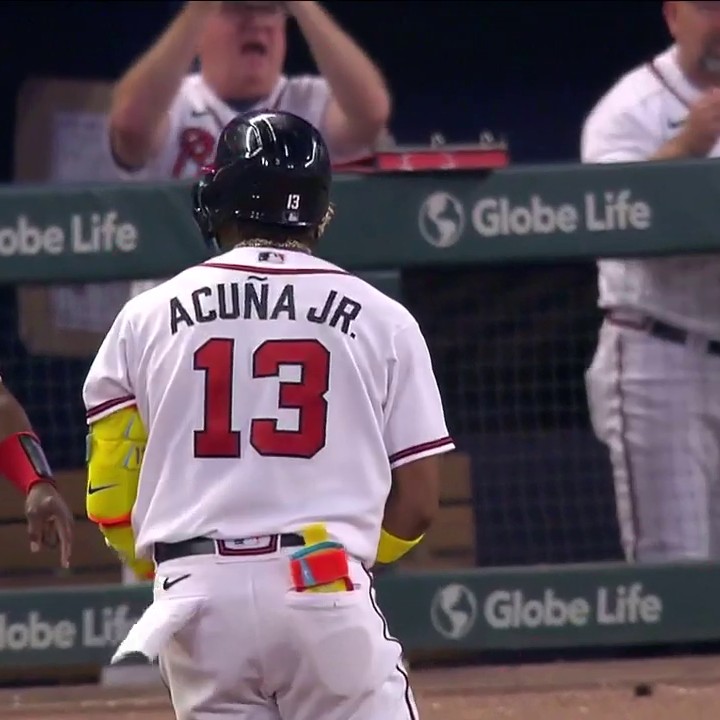 The Mets were leading 4-1 (again). The Mets are no longer leading (again).