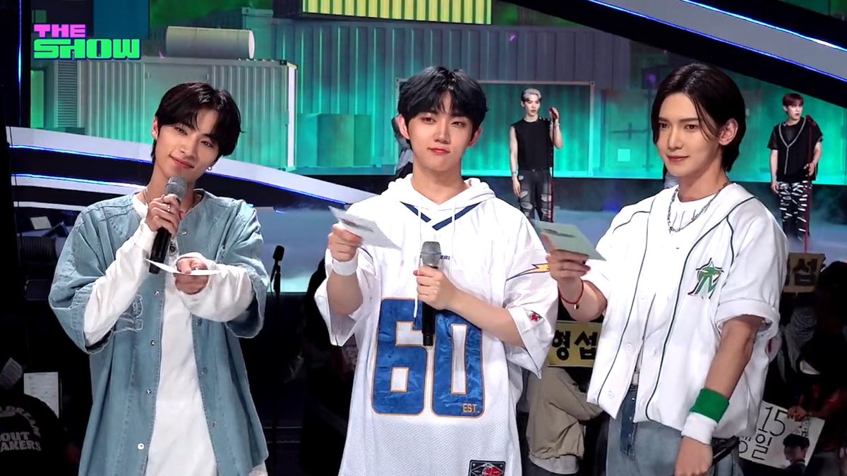 매일매일 내꾸즈 미모 열일해서 보기만 해도 시력 좋아지는 중,,,😘 #KPOP #THEKPOP #THESHOW #더쇼 #내꾸즈 #샤오쥔 #형섭 #여상 NCT WayV ATEEZ(에이티즈) TEMPEST