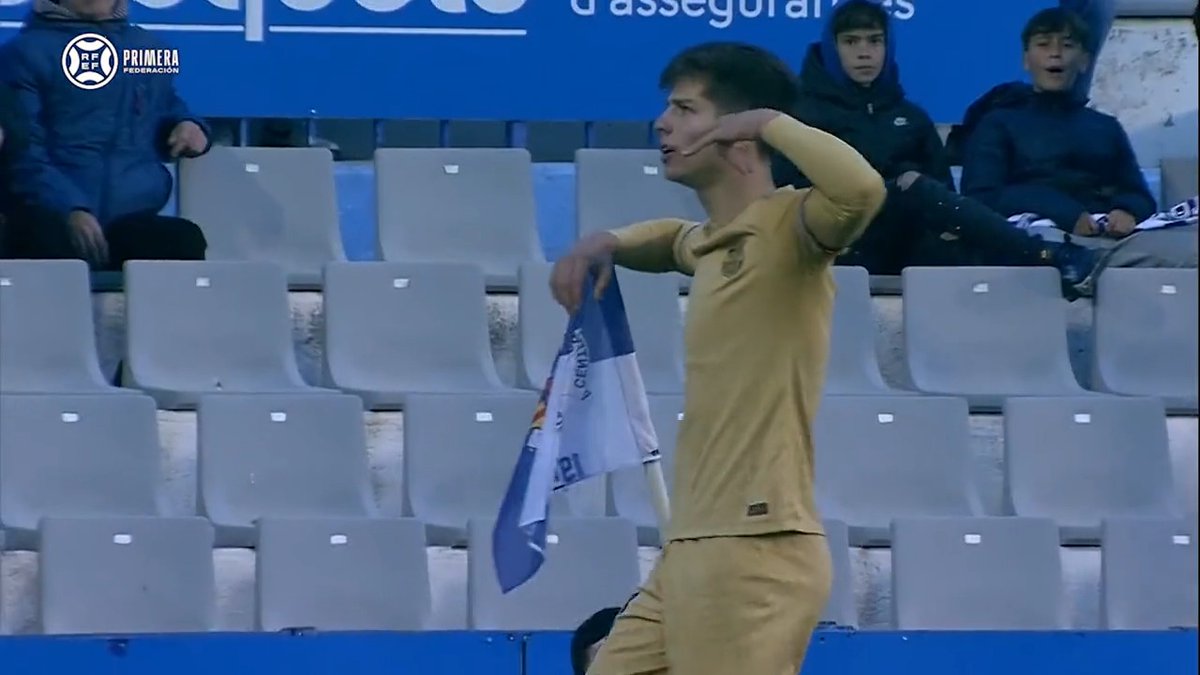 🔵 🔴 El Barça Atlètic cuenta con un estilete por el extremo zurdo. 🗡 ⚽️ Estanis Pedrola, con 8 goles esta temporada, es uno de los grandes recursos del equipo azulgrana en esta #FaseDeAscenso. #PrimeraFederación | #ElFútbolDePrimera