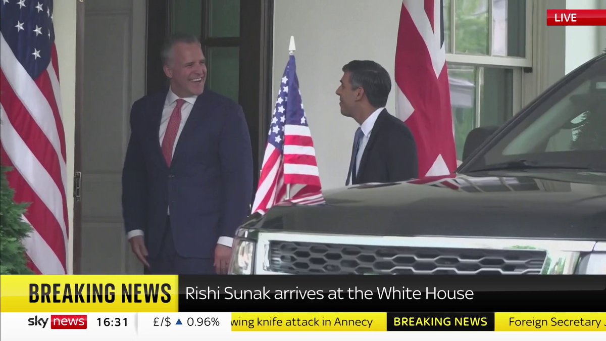 BREAKING: Rishi Sunak arrives at the White House in Washington DC ahead of meeting US President Joe Biden in the Oval Office. 📺 Sky 501, Virgin 602, Freeview 233 and YouTube