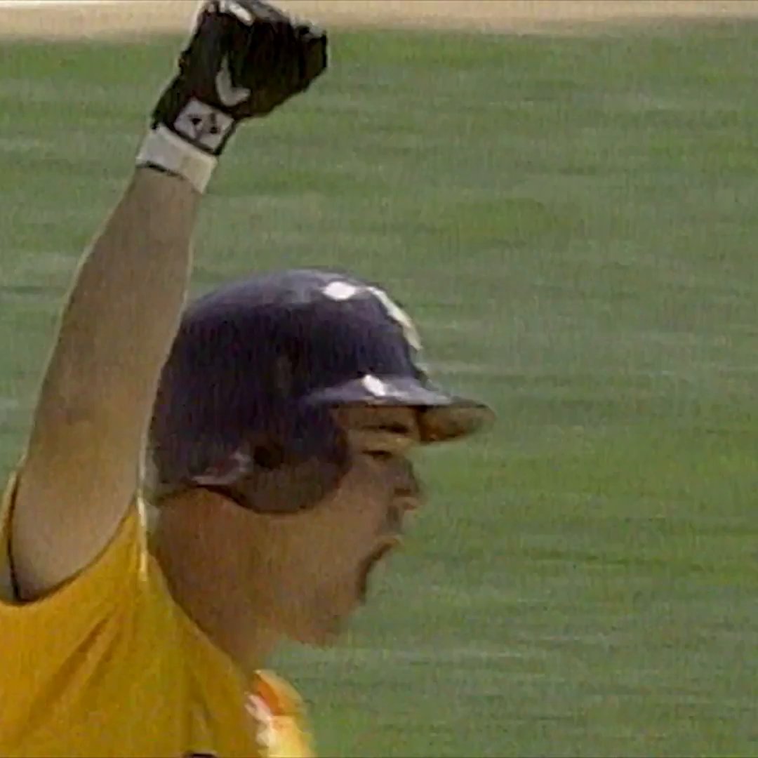 27 years ago today ... Warren Morris became an LSU Baseball legend 🏆