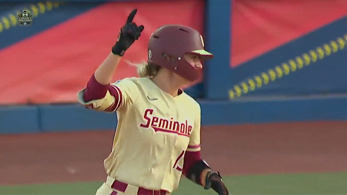 .Mack Leonard swings and puts the Seminoles on the board! 💥 #WCWS x 🎥 ESPN / Florida State Softball 🥎