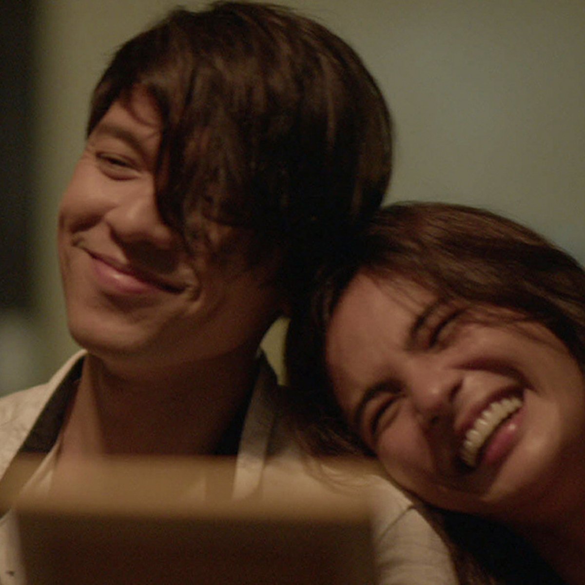 What if…na-in love ka sa best friend mo? 🥹 Seasons, starring Carlo Aquino and Lovi Poe, is coming to Netflix soon. #Seasons #LoviPoe #CarloAquino