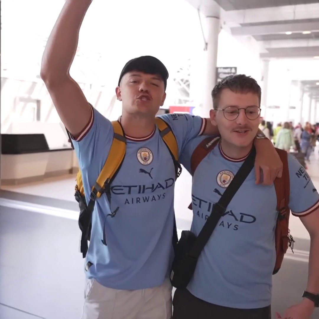 "We are the boys in blue, coming after you" 👀 The Manchester City fans are ready 😆