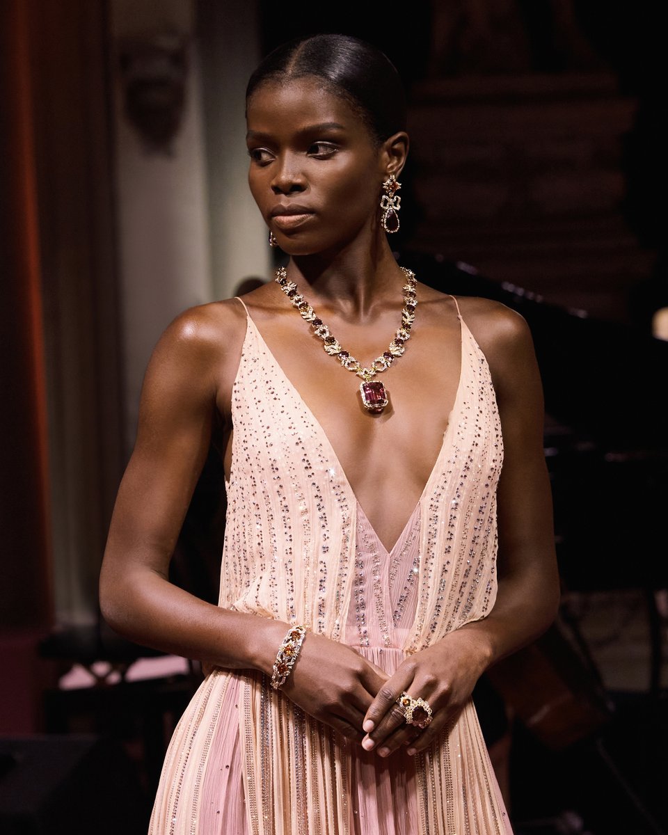 Presented during a special event at the Gucci Archive in Florence, the House’s new High Jewelry collection features unique pieces reflecting nature’s ephemeral beauty. #GucciHighJewelry Discover more