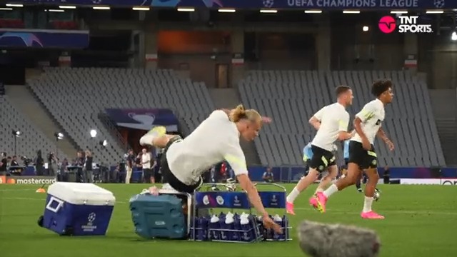 Cuidado Haaland que mañana tenes la final de la Champions…