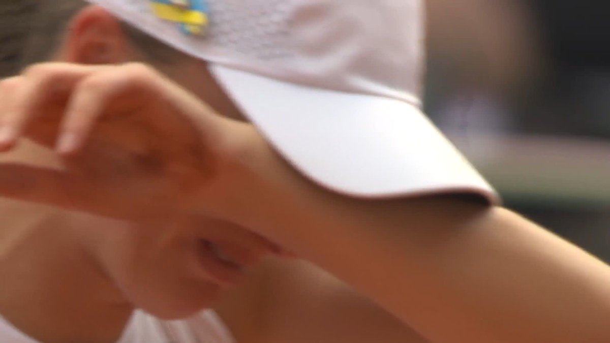 Poland’s 22-year-old tennis World nr1 Iga Świątek just won the French Open for the 3rd time in her career. She plays every game wearing the colors of the Ukrainian flag. 🇵🇱🇺🇦