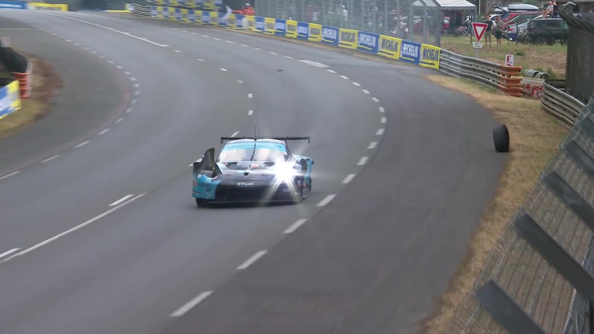 Several incidents in the early stages of the race are causing yellow flags and slow zones. United Autosport #22 💥Dempsey-Proton Racing #77 #LeMansCentenary #LeMansCentenary