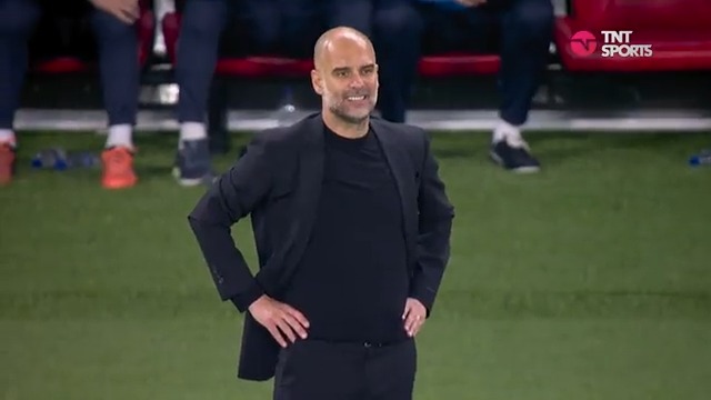 HAHAHAHAHA Tá tudo bem aí, André Henning? 🤣🤣🤣 O clima começou tão tenso que o André até errou o nome do patrocinador. Quem aí viu também? 👀